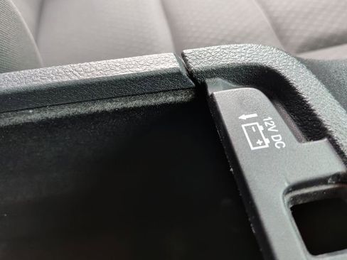 Used 2019 Jeep Grand Cherokee Laredo image 23