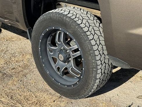 Used 2014 Chevrolet Silverado 1500 LT w/ All Star Edition AWD/4WD image 4