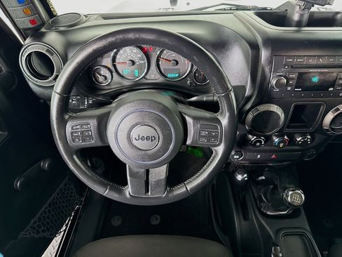 Used 2017 Jeep Wrangler Sport w/ Quick Order Package 23S image 16