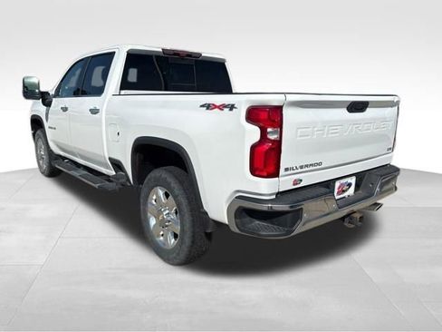 Used 2022 Chevrolet Silverado 2500 LTZ w/ LTZ Convenience Package AWD/4WD image 5