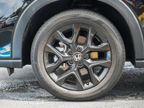 Used 2025 Honda HR-V Sport image 15