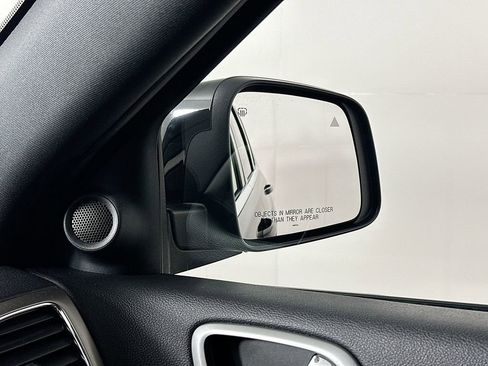 Certified 2021 Jeep Grand Cherokee Laredo image 25