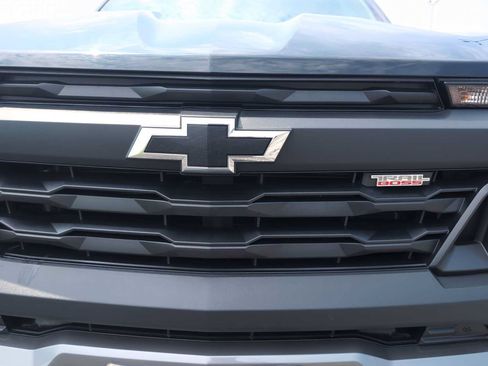 Used 2024 Chevrolet Colorado Trail Boss w/ LPO, Dark Essentials Package AWD/4WD image 29
