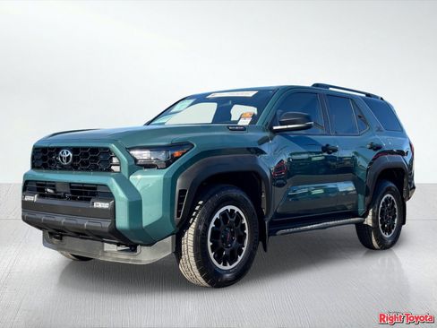 Certified 2025 Toyota 4Runner TRD Off-Road AWD/4WD image 2