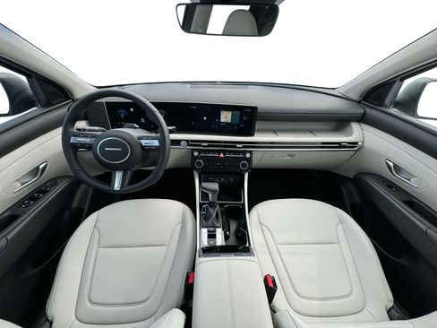 Used 2025 Hyundai Tucson SEL FWD image 13