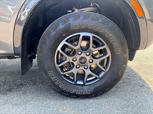 Used 2024 Ford Ranger XLT w/ FX4 Off-Road Package AWD/4WD image 9
