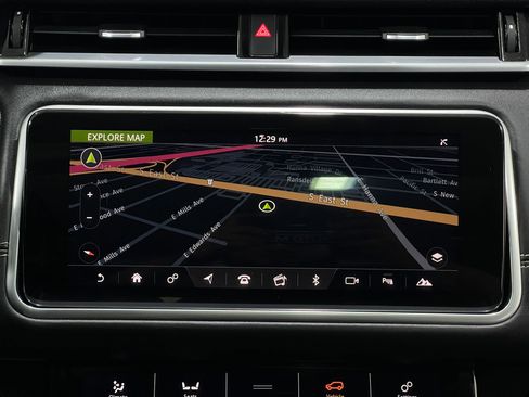 Used 2020 Land Rover Range Rover Velar R-Dynamic S image 10