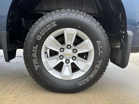 Used 2020 Chevrolet Silverado 1500 LT w/ All-Star Edition image 31