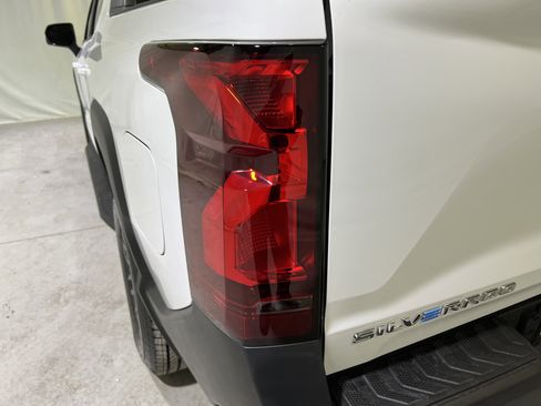Used 2024 Chevrolet Silverado EV W/T image 10