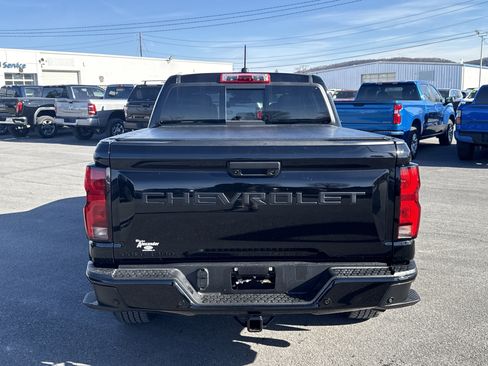 Used 2024 Chevrolet Colorado Z71 w/ Z71 Convenience Package 2 image 4