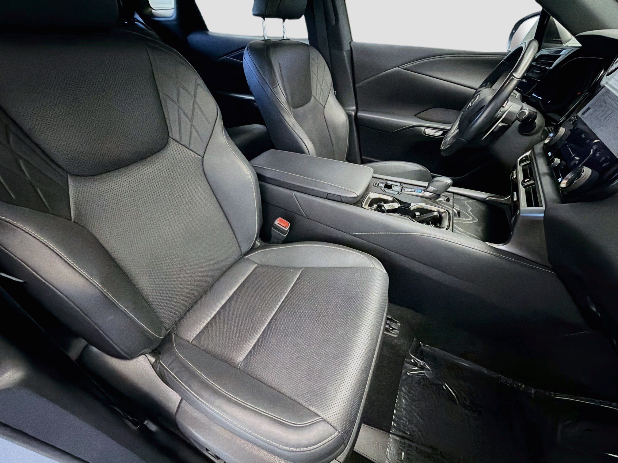 Used 2024 Lexus RX 350 Premium w/ Accessory Package (Z1) FWD image 15