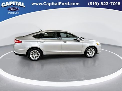 Used 2016 Ford Fusion S image 9