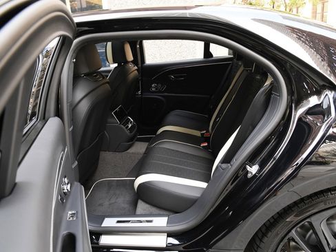 New 2026 Bentley Flying Spur Plug-In Hybrid image 11