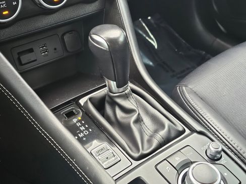 Used 2019 MAZDA CX-3 Touring FWD image 11