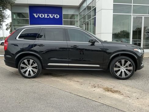 Certified 2024 Volvo XC90 T8 Plus w/ Protection Package Premier AWD/4WD image 4