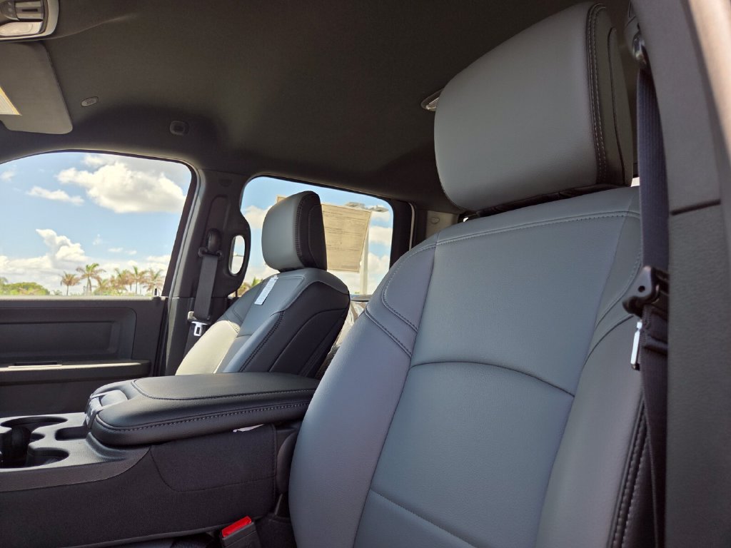 New 2026 RAM 2500 Tradesman AWD/4WD image 12