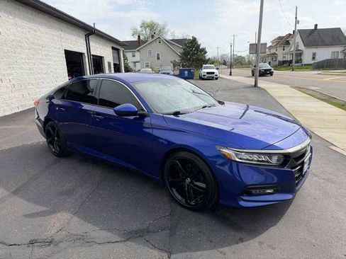 Used 2018 Honda Accord Sport image 7