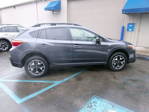 Used 2020 Subaru Crosstrek 2.0i Premium image 6