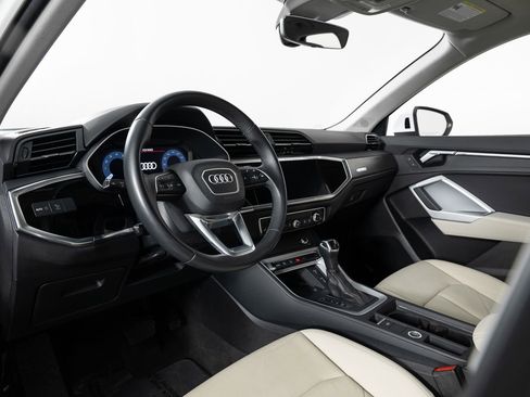 Used 2021 Audi Q3 2.0T Premium Plus w/ Premium Plus Package image 12