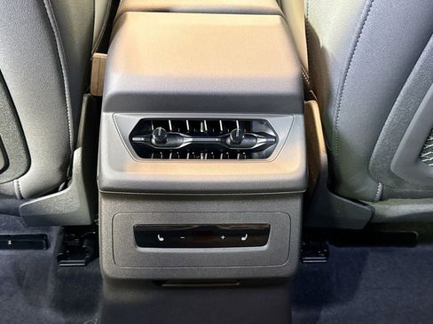 New 2027 Audi Q6 e-tron Premium image 22