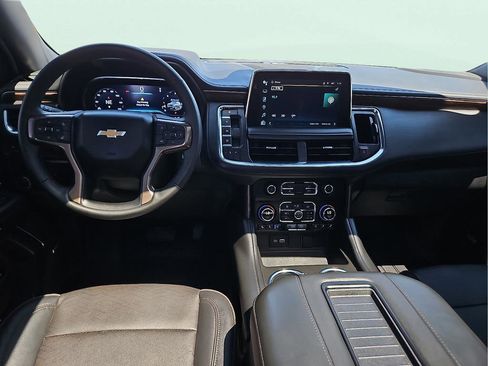 Used 2024 Chevrolet Tahoe High Country image 9
