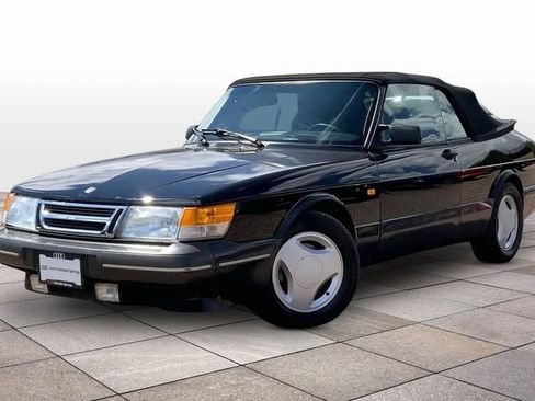 Used 1988 Saab 900 Turbo FWD image 1