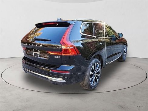 Certified 2023 Volvo XC60 B5 Plus w/ Climate Package AWD/4WD image 5