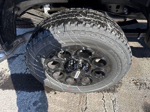 New 2026 Ford F350 Lariat w/ Black Appearance Package image 13