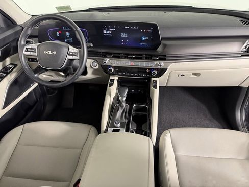 Used 2025 Kia Telluride S FWD image 12