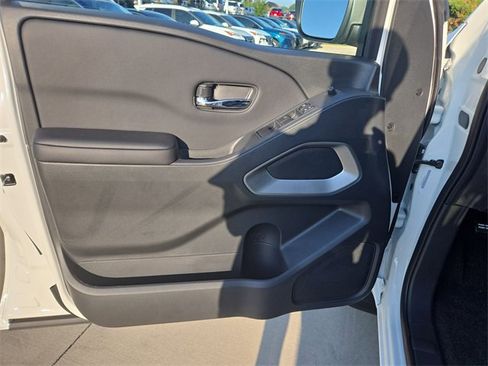 New 2025 Nissan Frontier SV image 11