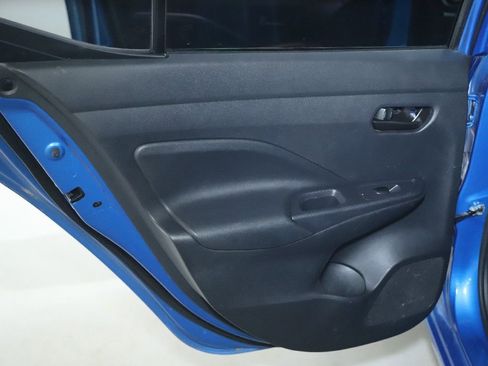 Used 2020 Nissan Versa S image 25