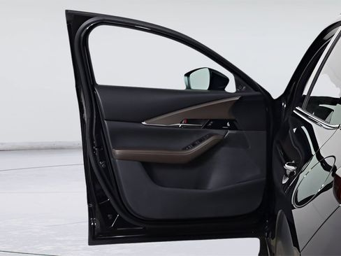 New 2025 MAZDA CX-30 2.5 Turbo w/ Premium Package image 39