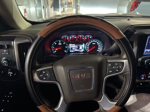 Used 2017 GMC Sierra 1500 SLT w/ SLT Premium Package image 10