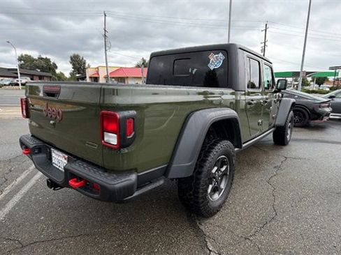 Used 2023 Jeep Gladiator Rubicon w/ Trailer Tow Package image 4