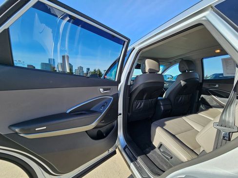 Used 2018 Hyundai Santa Fe SE w/ SE Ultimate Tech Package 03 image 16