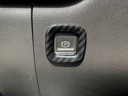 Certified 2024 GMC Sierra 1500 Pro w/ Pro Value Package image 47