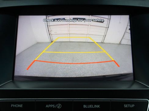 Used 2018 Hyundai Santa Fe SE image 15