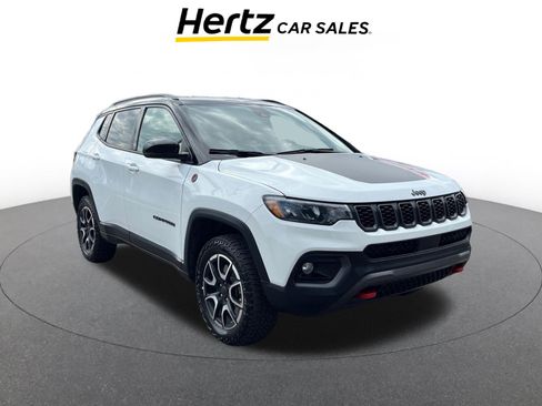 Used 2025 Jeep Compass Trailhawk w/ Trailer Tow Group image 1