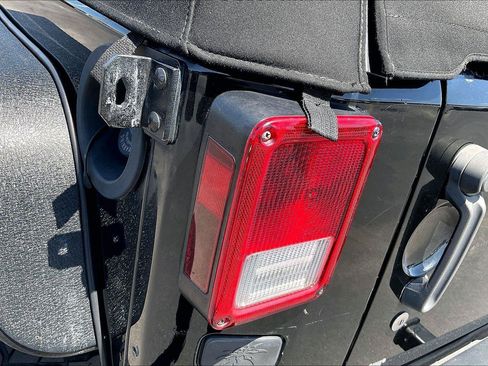 Used 2012 Jeep Wrangler Sport AWD/4WD image 28