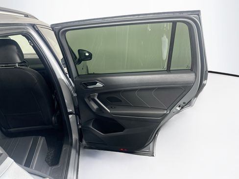 Used 2023 Volkswagen Tiguan SE R-Line FWD image 32
