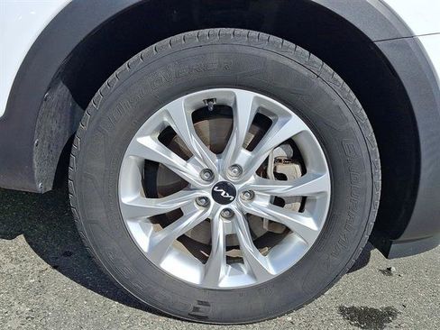 Used 2022 Kia Telluride LX image 8