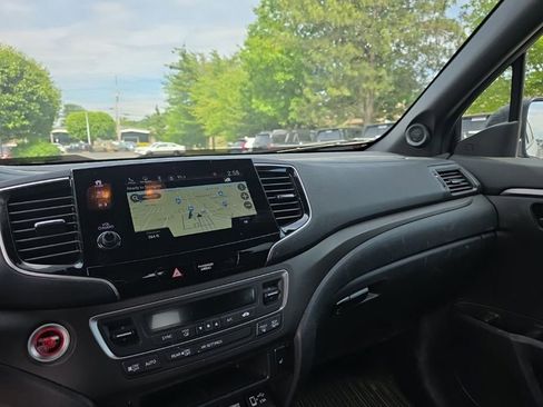 Used 2023 Honda Passport TrailSport image 21