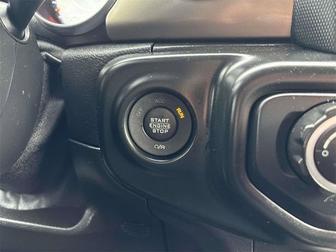 Used 2018 Jeep Wrangler Unlimited Sport image 22