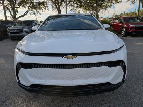 New 2026 Chevrolet Equinox EV LT image 2