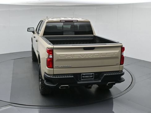 Used 2022 Chevrolet Silverado 1500 LT Trail Boss w/ Convenience Package II AWD/4WD image 44