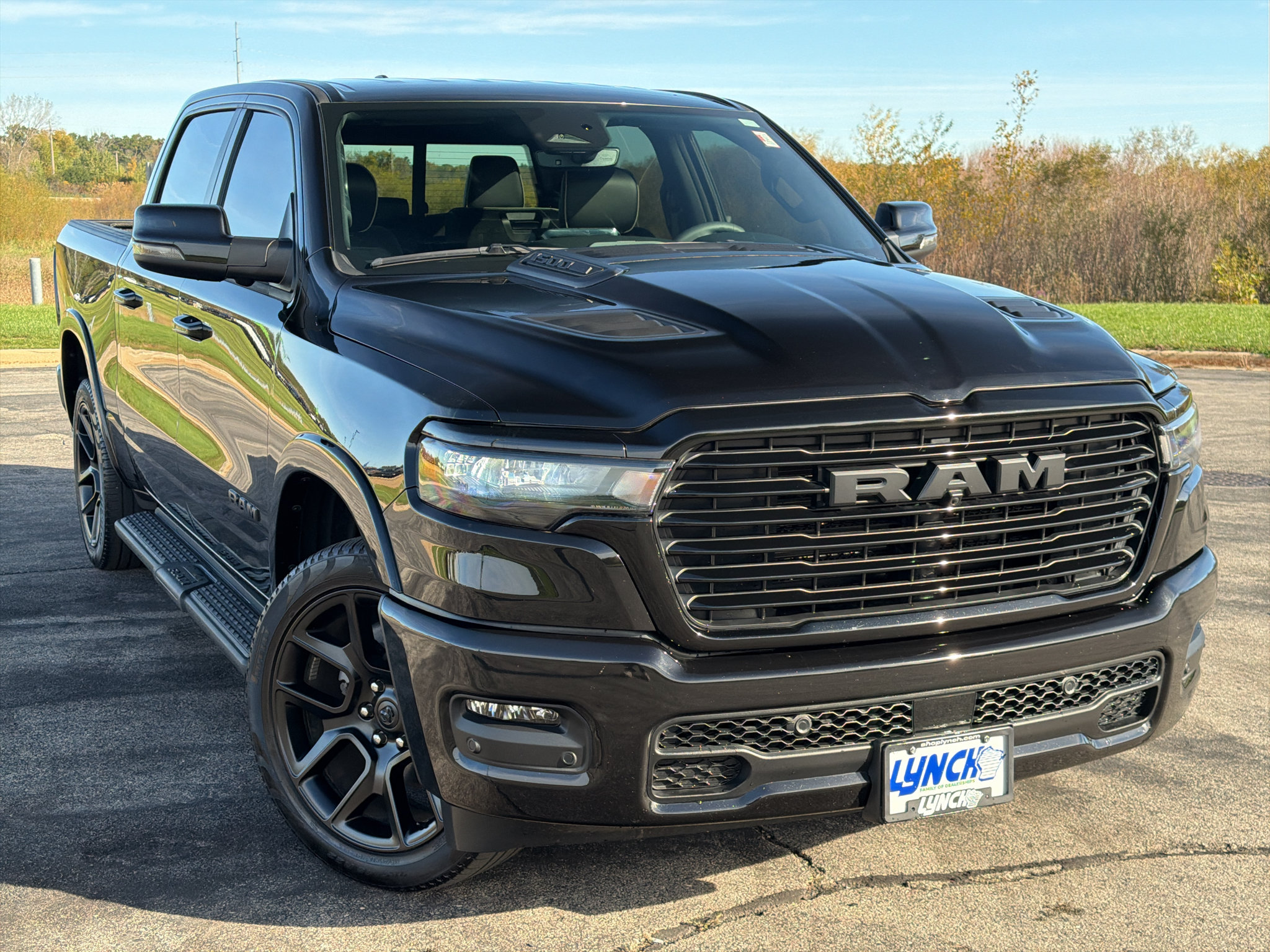 Used 2025 RAM 1500 Laramie w/ Night Edition AWD/4WD image 5