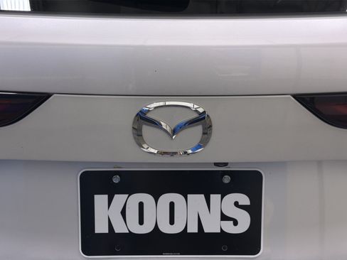 Used 2024 MAZDA CX-90 Plug-In Hybrid w/ Preferred AWD/4WD image 18