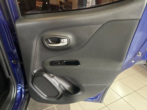 Used 2020 Jeep Renegade Sport image 25