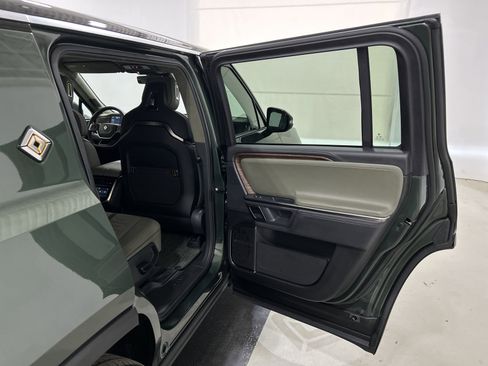 Used 2023 Rivian R1S Adventure image 19