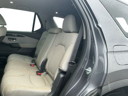 Used 2023 Honda Pilot LX image 13